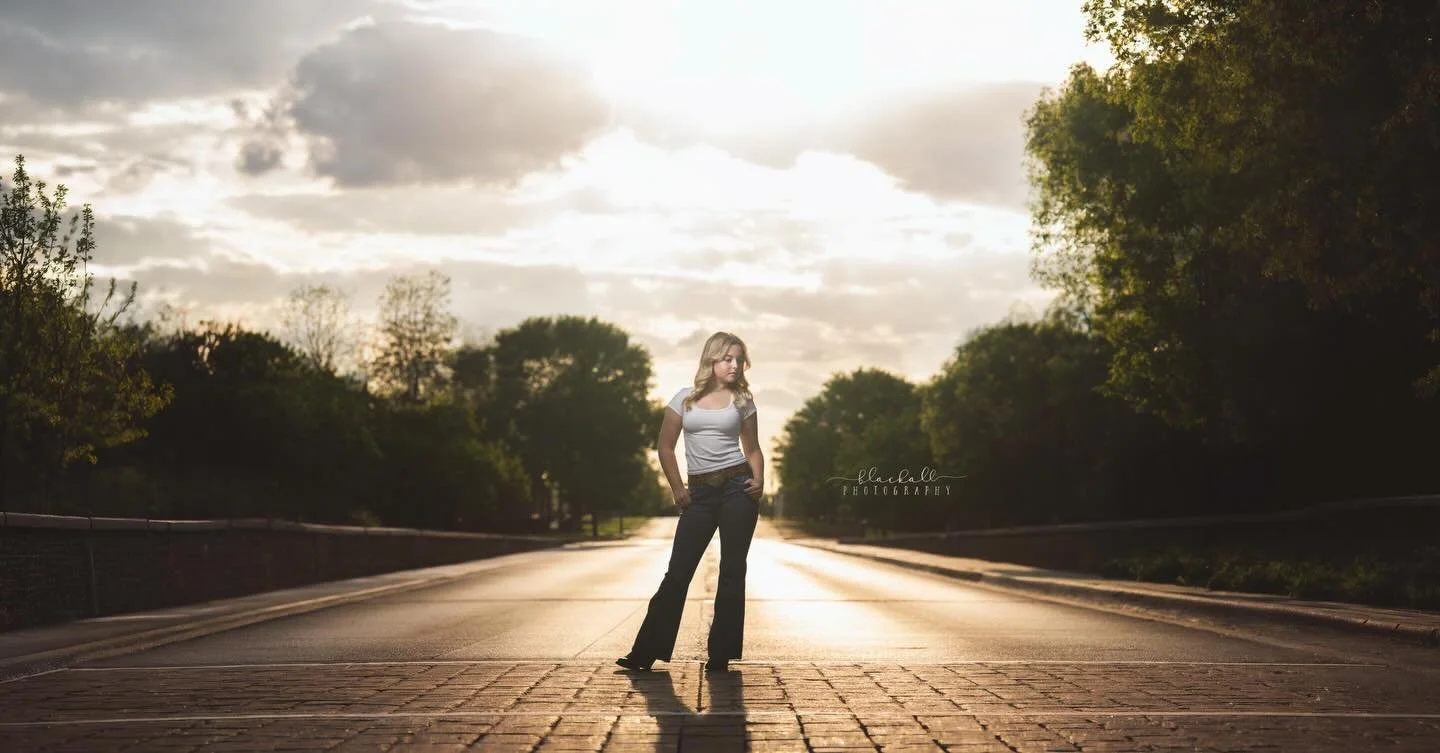Our most recent grad session with Miss Kate was nothing short of SPECTACULAR ✨

This @founders_academy_official girl showed up and showed OUT&mdash;every bit of confident, classy, and just the right amount of sass. There&rsquo;s a reason she&rsquo;s 