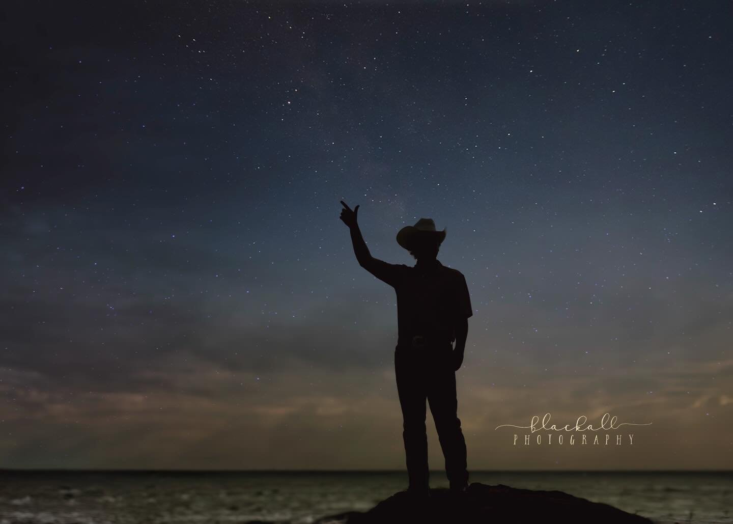 The stars at night, are big and bright👏🏻👏🏻👏🏻👏🏻deep in the heart of Texas! 

This cowboy grad is headed to @texastech y&rsquo;all! #GunsUp