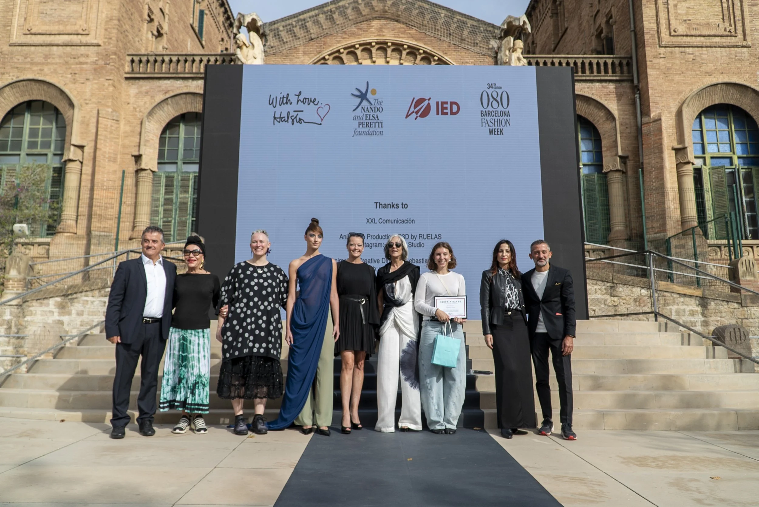 winner with IED and jury.jpg