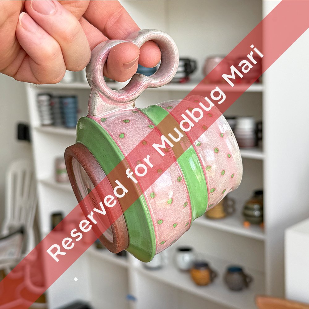 Reserved: Pinky mug for Mudbug