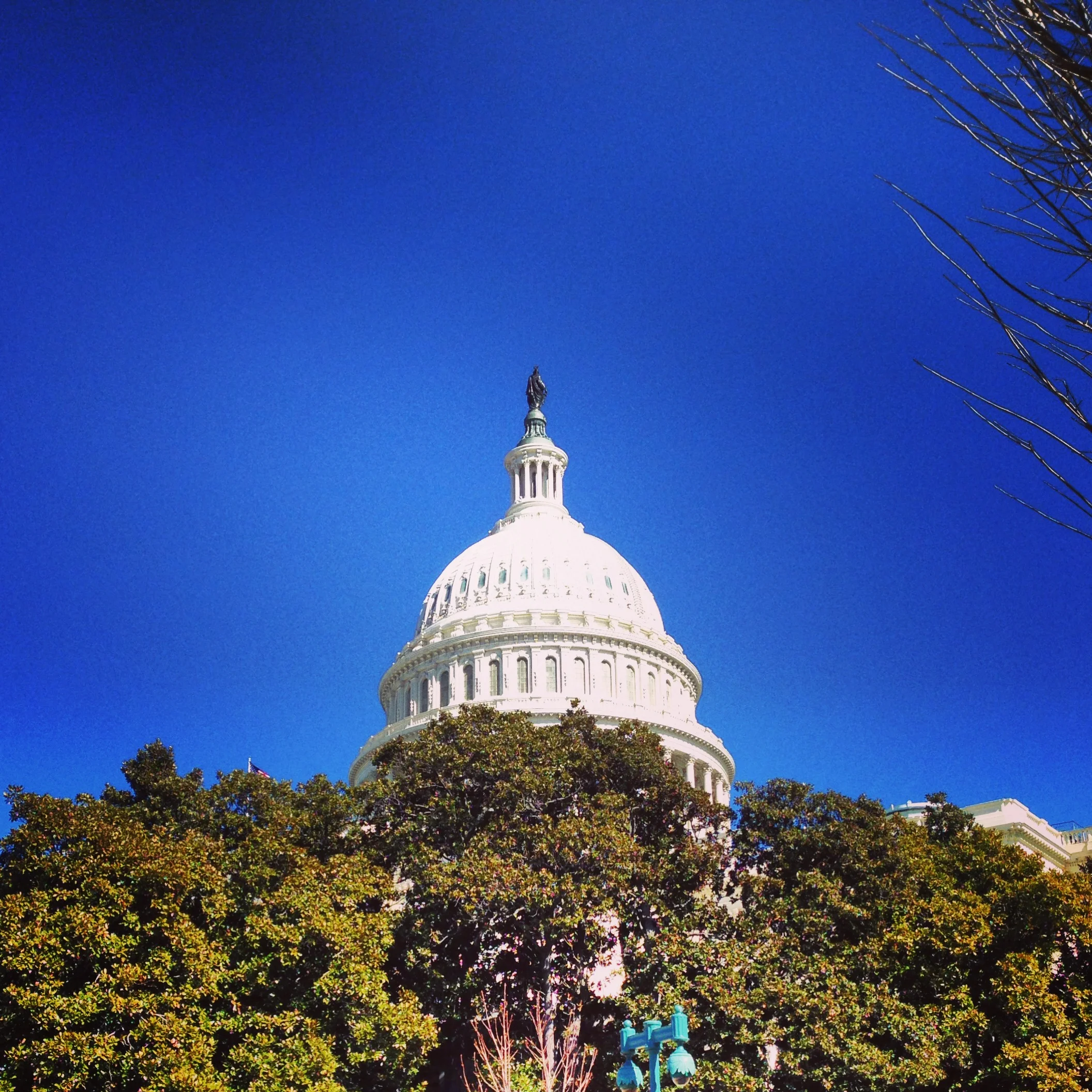 Two bi-partisan proposals for a federal gas tax increase