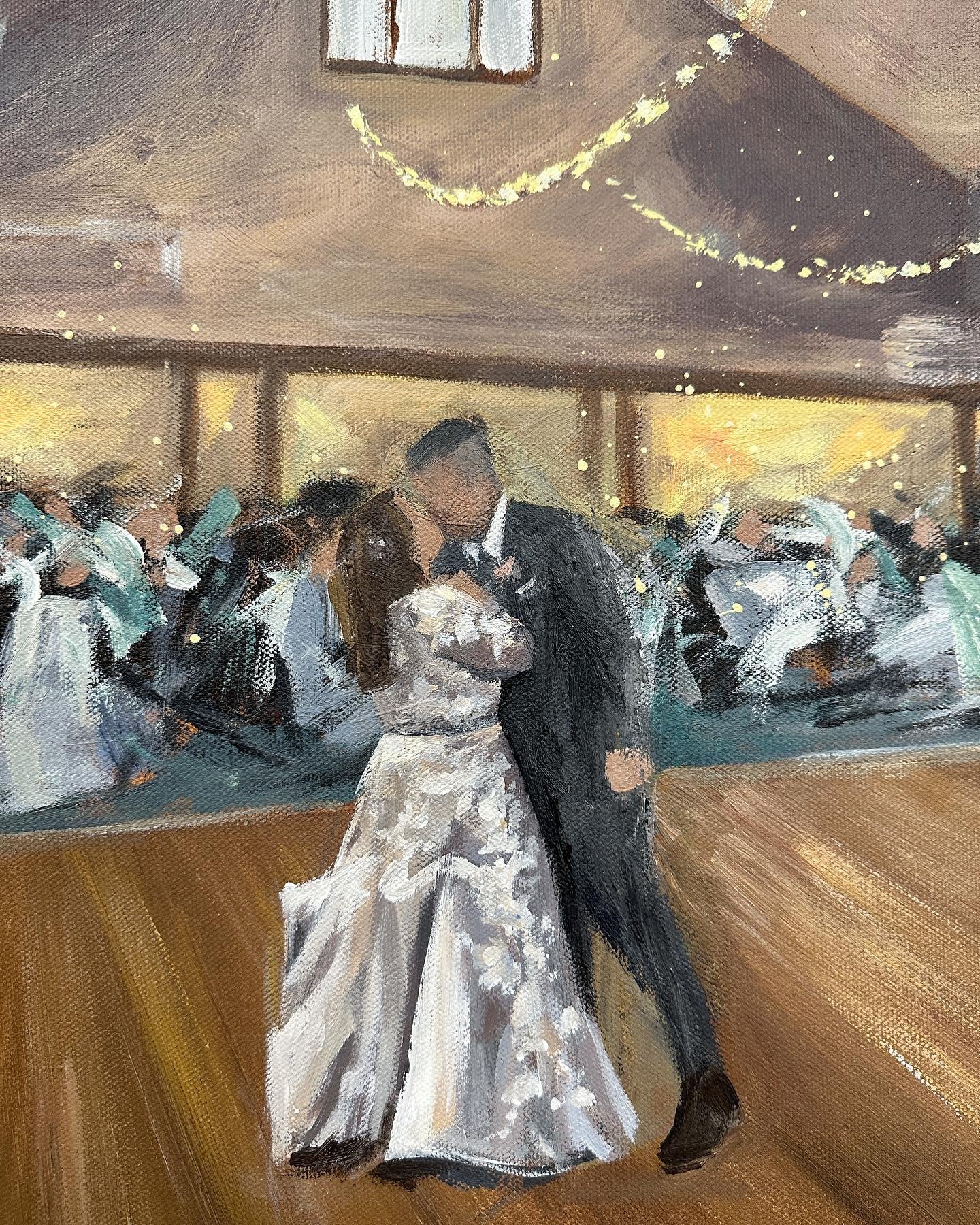 What a joy painting Janna &amp; Brad&rsquo;s wedding on Saturday! 🎨😄🎉 here&rsquo;s a closeup of the happy couple during their first dance 🤍✨ Their painting was finished on site and I&rsquo;ll be sharing some more pics and a behind the scenes reel