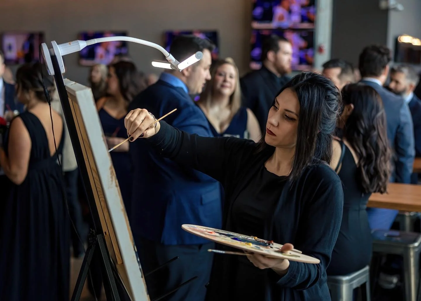 Caught in the moment 🎨✨
Here&rsquo;s a little behind-the-scenes from a live wedding painting I created at Browns Stadium last year &mdash; such a unique and exciting venue for a wedding! You can&rsquo;t see the finished piece just yet (I&rsquo;m sti