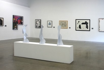Betty Gold’s sculptures at the 2015 exhibition Paths and Edges, located in the Guggenheim Gallery at Chapman University.