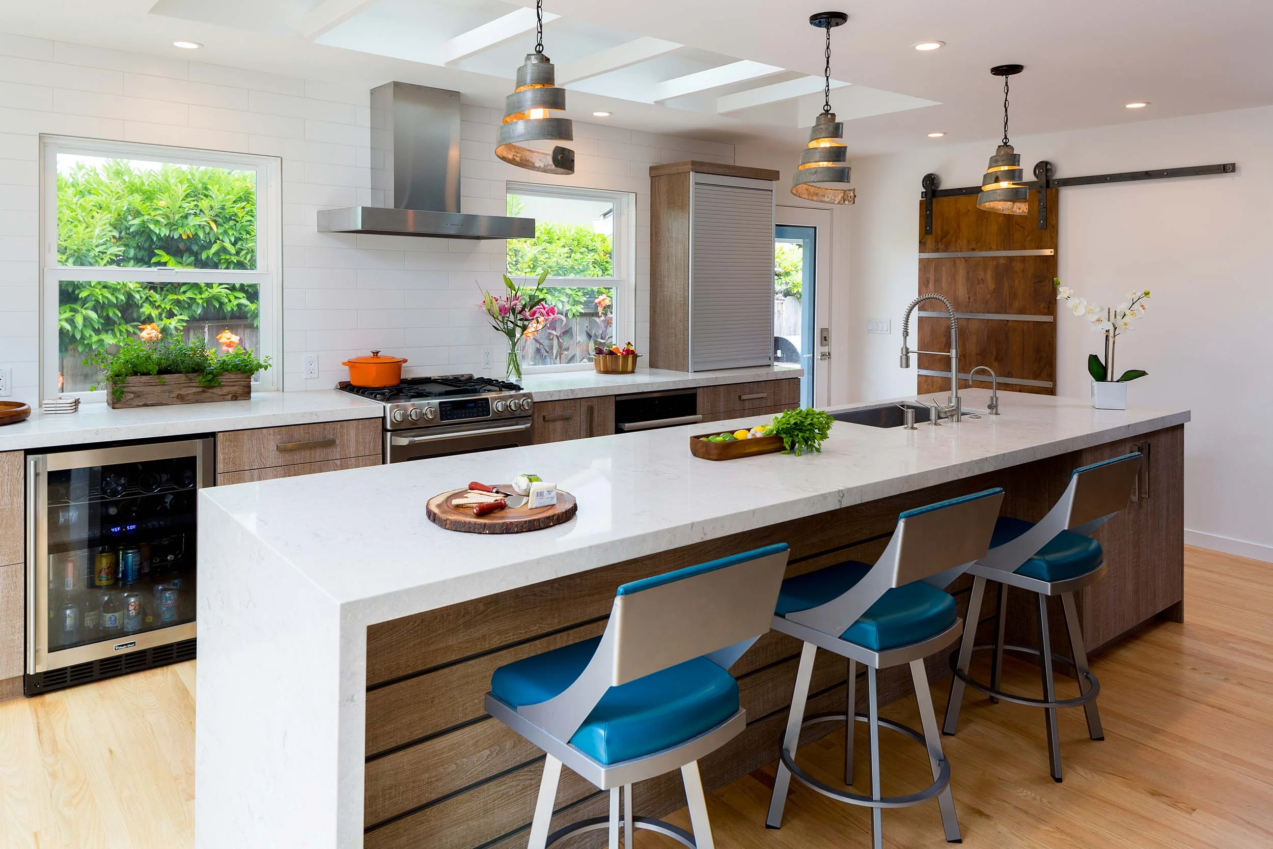 Modern Meets Industrial Chic