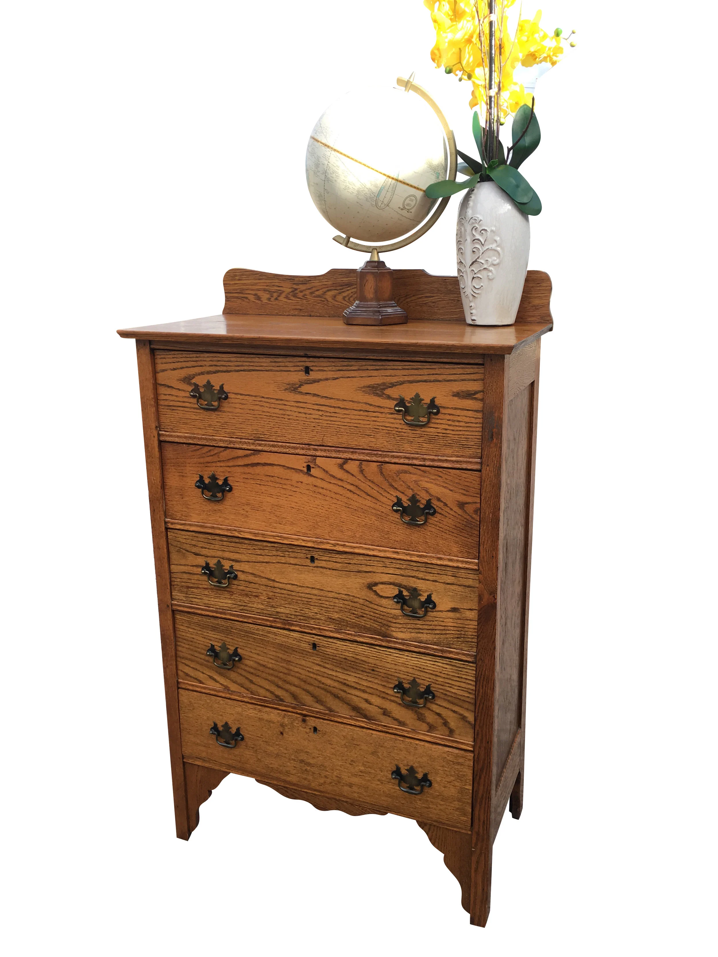 Beautiful Solid Oak Dresser 