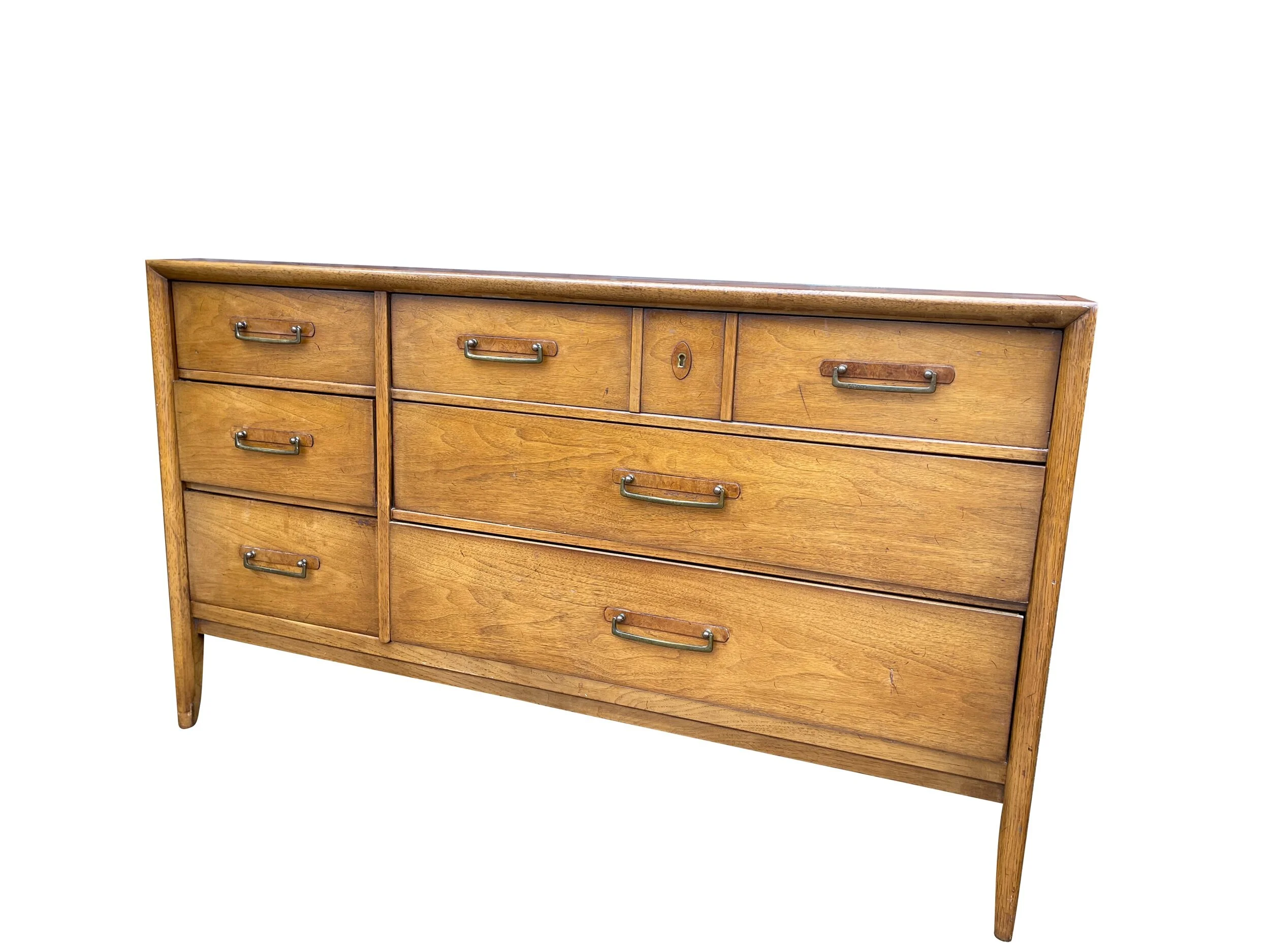 13AF8F16-33C9-4B3C-B350-9A4897B62FF7