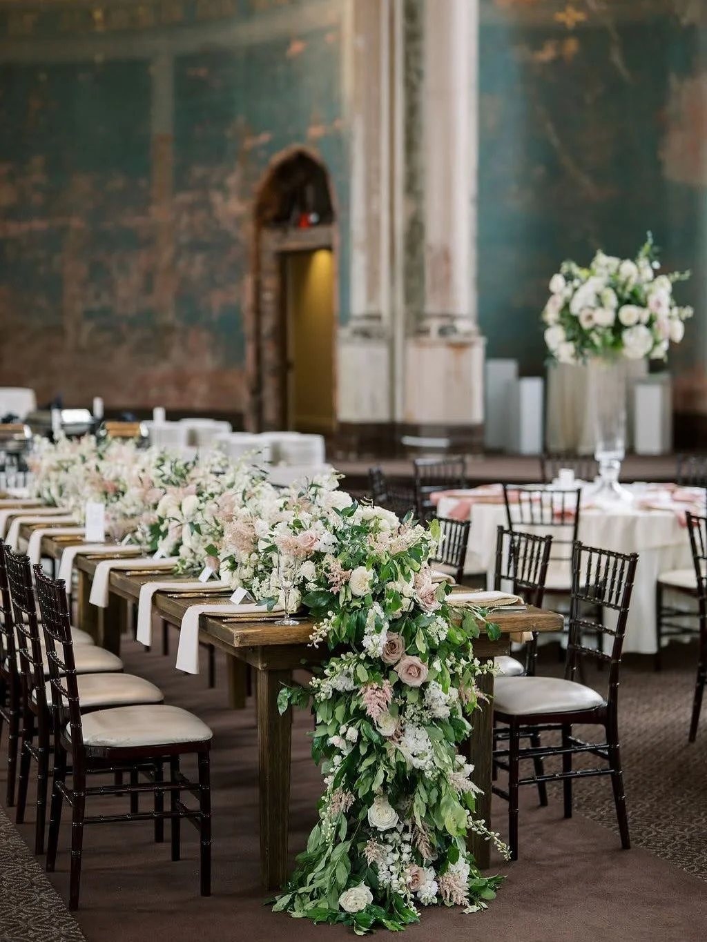 A head table built for toasts. 🥂 

Photo: @ambervictoriaphotography 
Venue: @monasteryeventcenter @weddings_with_kris 
Planning: @alipaigestevens
👰🏼: @lainalou_