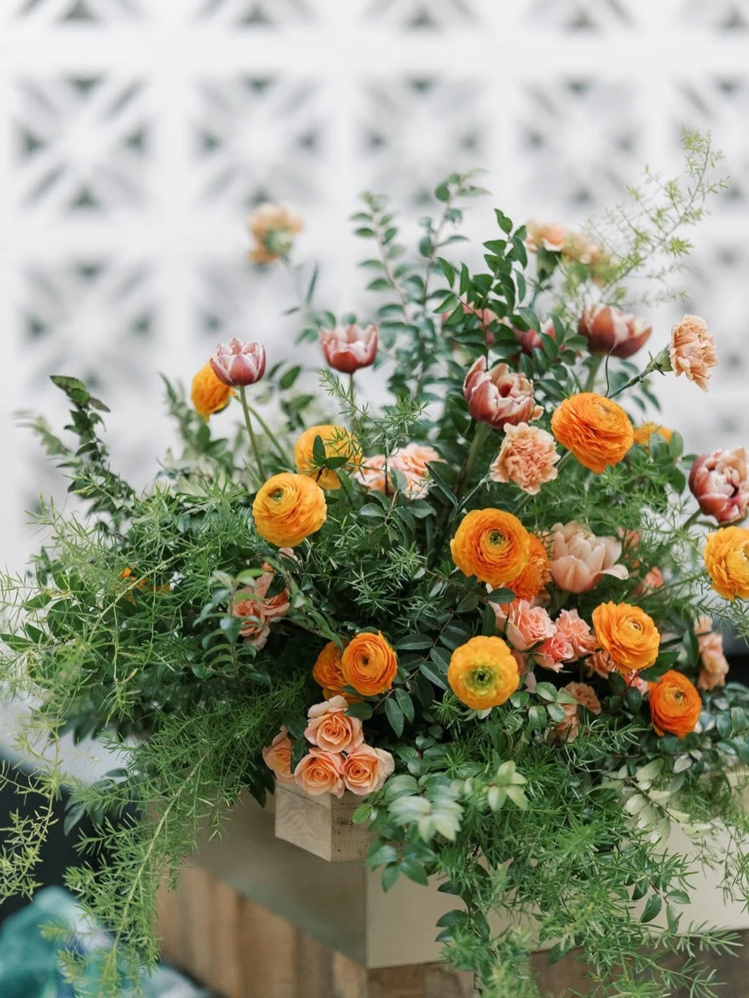 One of my most favorite events to flower is the annual @thelovegrowsprogram garden gala. Love Grows is a tuition free preschool that provides a high quality early education to Cincinnati families that are experiencing poverty. Supporting this program