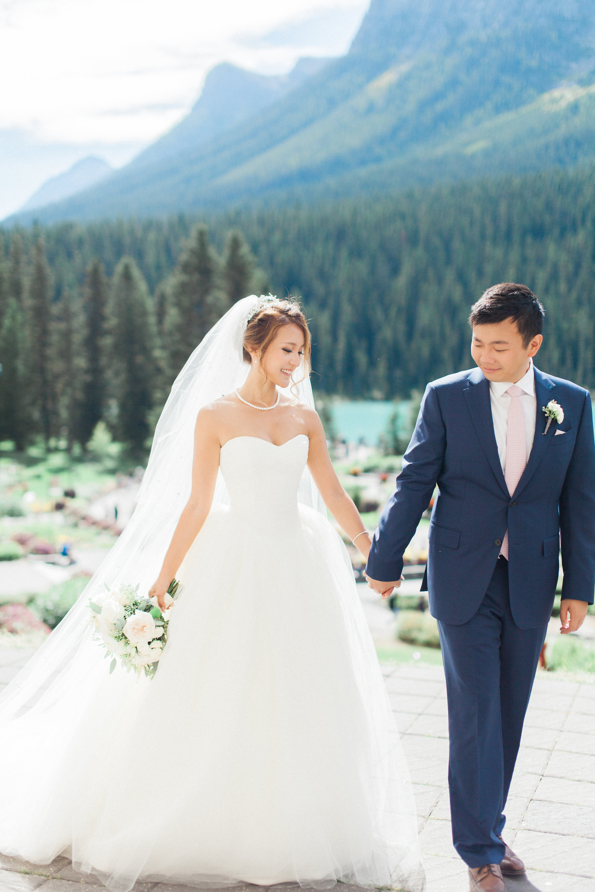 Lake_Louise_Wedding_MitchellLouisa-375.jpg