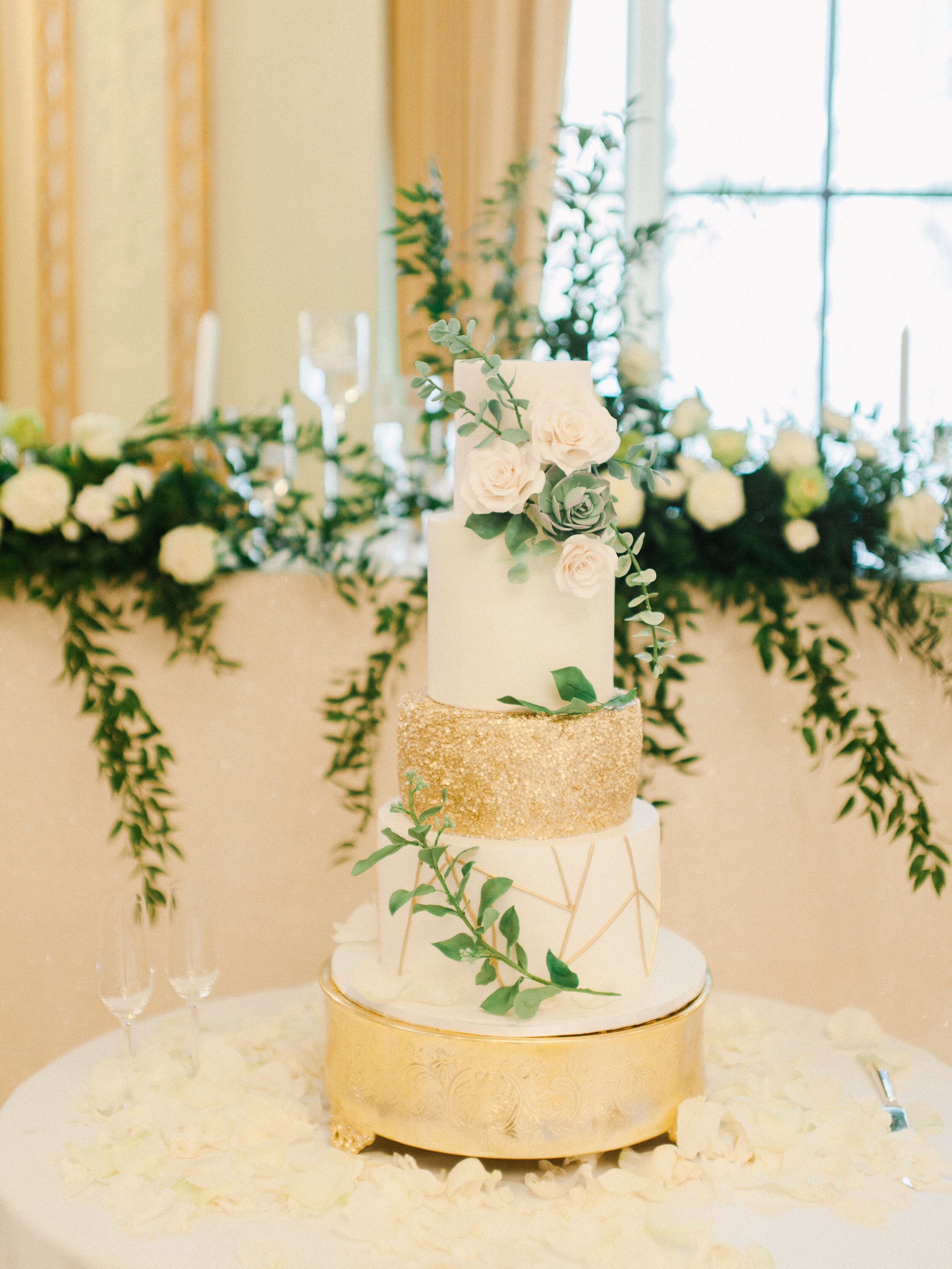 Fairmont_Hotel_AliceGraemeWedding-360.jpg