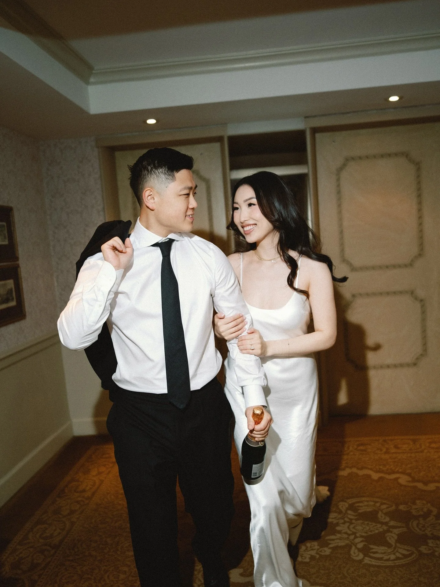 Kat &amp; Cliff on their engagement day 🫶🏼✨
The beautiful @katgao envisioned turning a date night into their engagement session - so together we brainstormed locations (always looking for spots with a variety of backdrops) and outfits to complete t