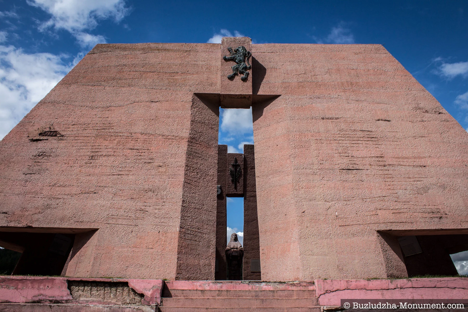Pantheon to the Heroes in the Serbo-Bulgarian War, Gurgulyat (Georgi Stoilov, 1985)