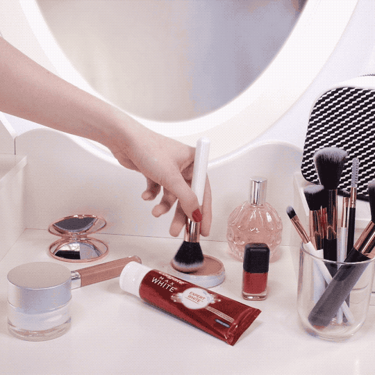 Colgate Brush.gif