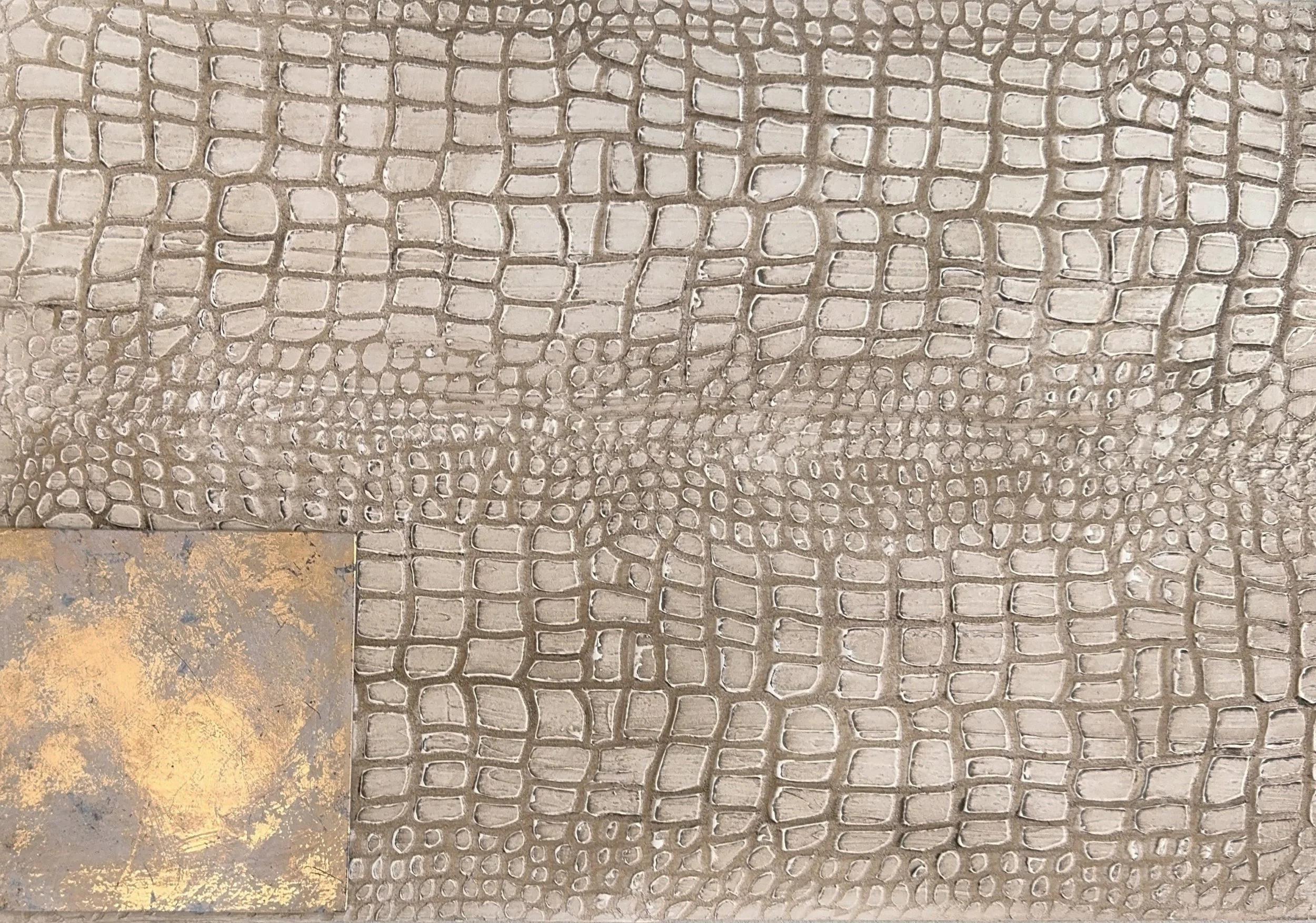 Coc finish in off white_ taupe .jpg