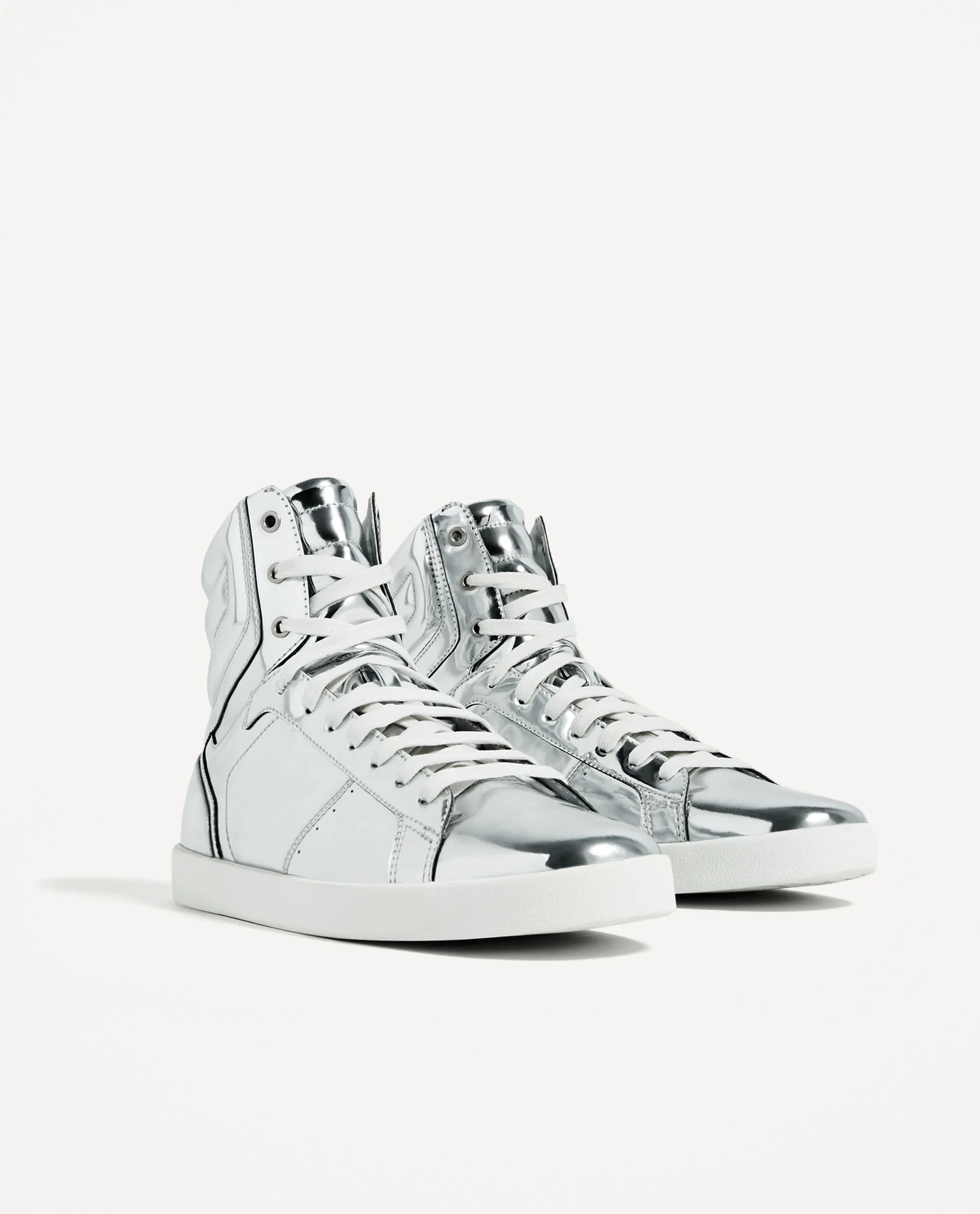 https://www.zara.com/us/en/sale/man/shoes/sneakers/silver-high-top-sneakers-c541794p4066492.html 