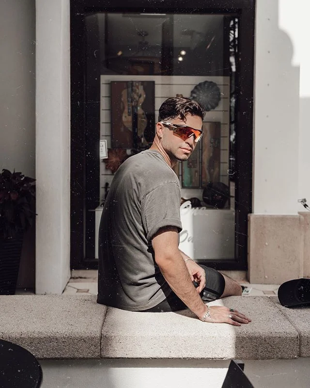 Brand new blog post. head over to AndresRicardo.com for some life updates and what I&rsquo;ve been spending my money on 😆. btw thank you if you watched my last youtube video 😍🙏🏻 over 10k views in 2 weeks 📸: @vanessalovos