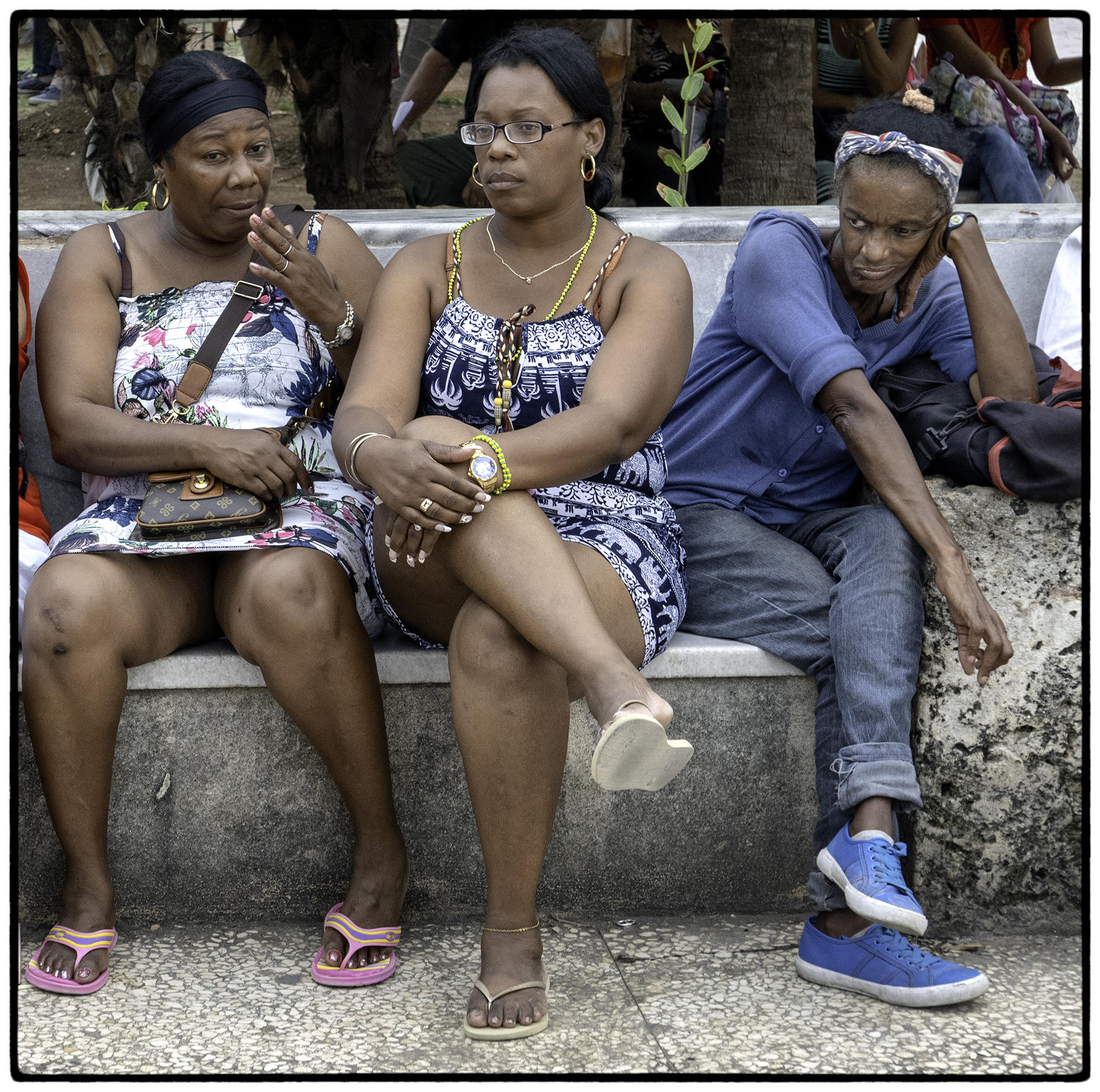 Audience waiting for the band, Havana