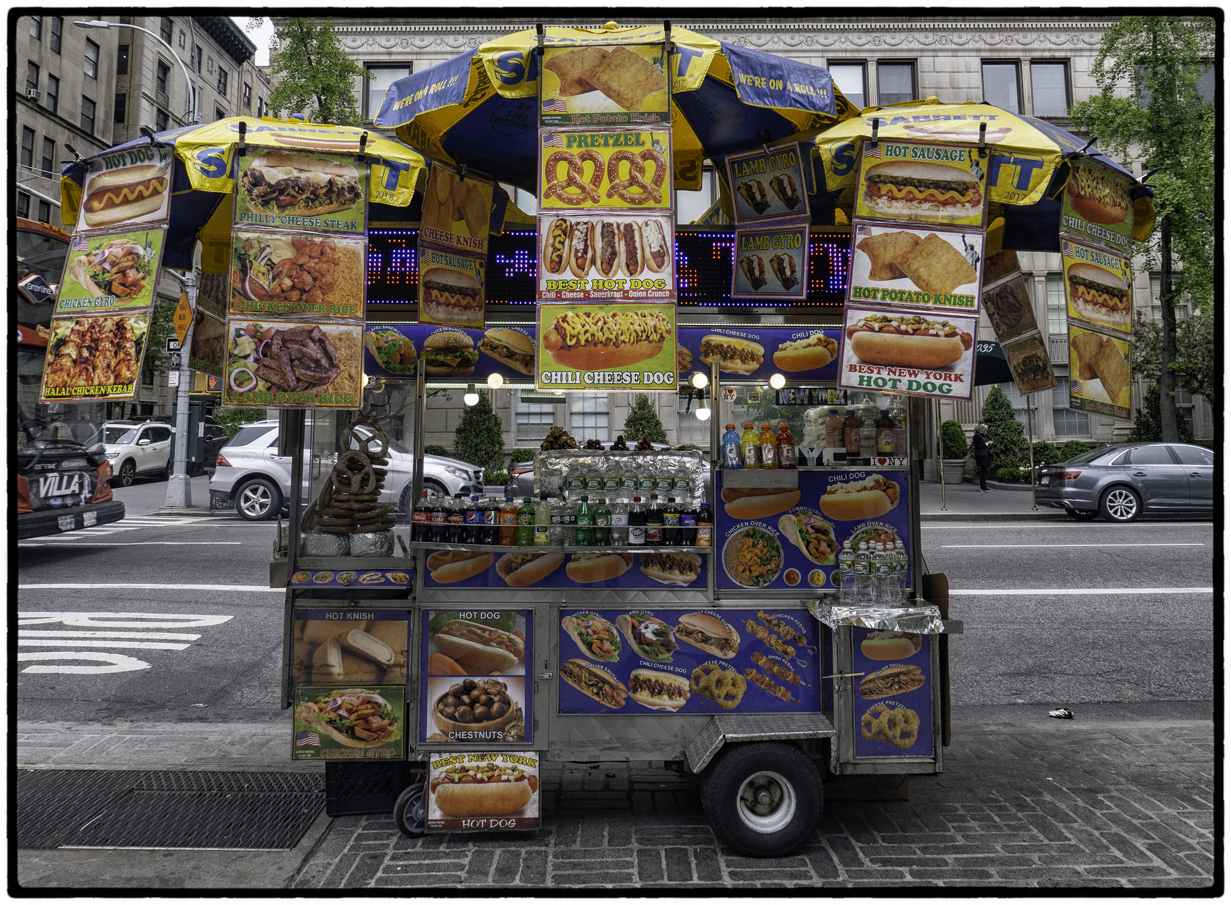 PRETZEL BEST HOT DOG CHILI CHEESE DOG HOT SAUSAGE HOT POTATO KNISH PHILLY CHEESE STEAK CHICKEN OVER RICE LAMB OVER RICE CHICKEN GYRO CHICKEN KABOB