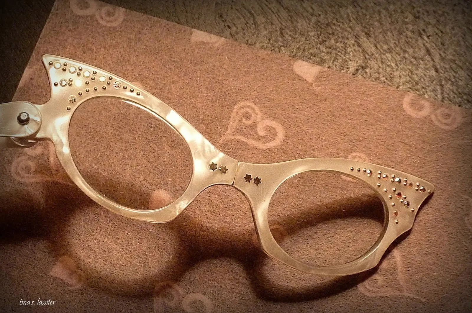 rose colored glasses
