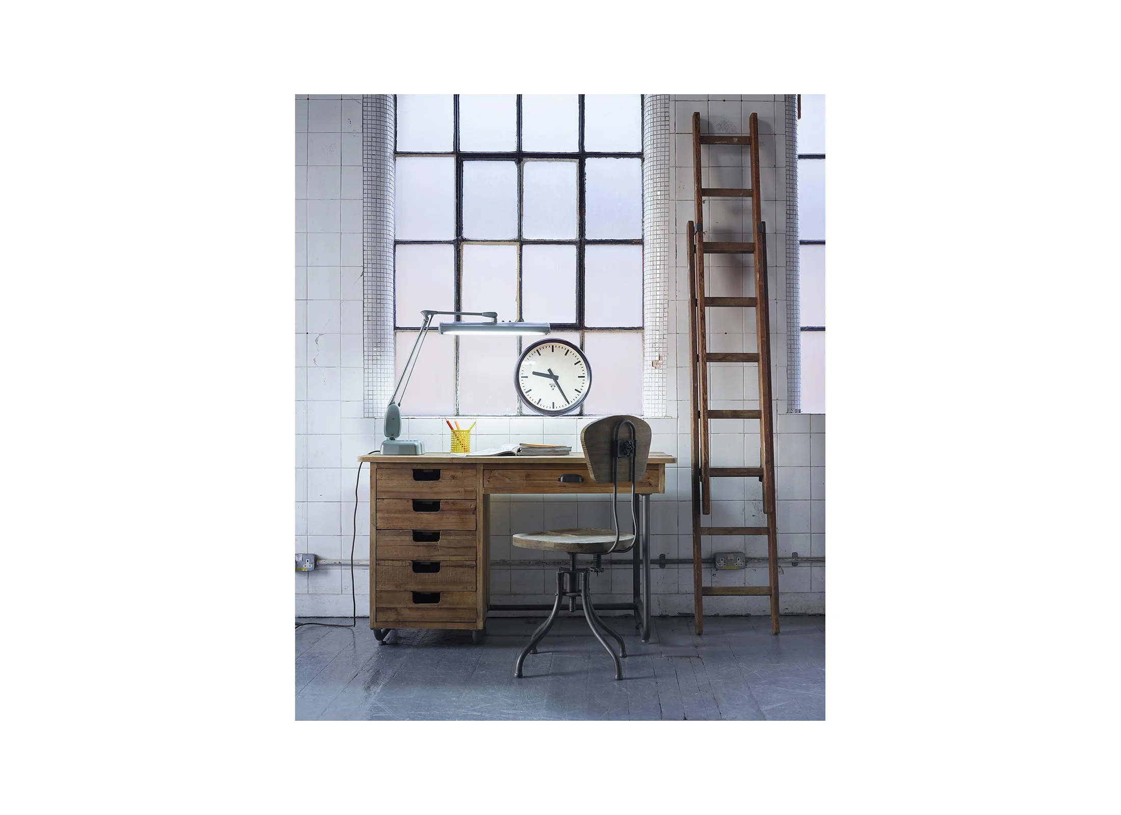 Baxter_Desk_SQ_WH.jpg