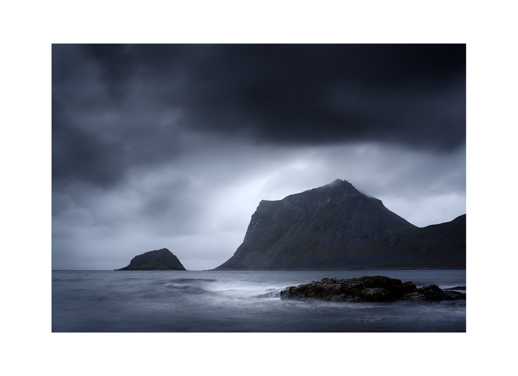 Lofoton Beach_SQ_WH.jpg