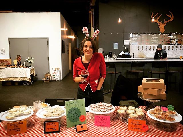 WHO DOESN&rsquo;T LOVE A HOLIDAY PIE-TY?! Thank you @finbackbrewery for having us today at your awesome Holiday market! We&rsquo;ll be here till 5p making your pie dreams come true! And if you didn&rsquo;t make the deadline to order, get over here no