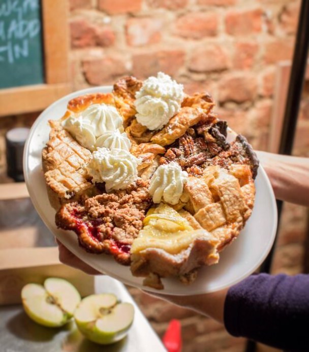 &ldquo;If you you liked it, then you shoulda put some cream on it&rdquo; 🐝 This miraculous moment captured by @mike_coalburner 📷 #charliepies #LemonChessWhiskeyWhip #GateauBasque #RicottaPie #BlackBottomPecanPie #CranAppleCrumble #BrandiedApplePie 