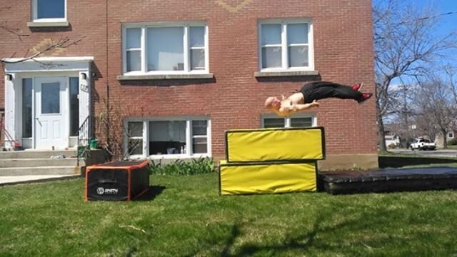 I got my blocks and mats back from the gym, so if anyone wants to try some moves hit me up!!