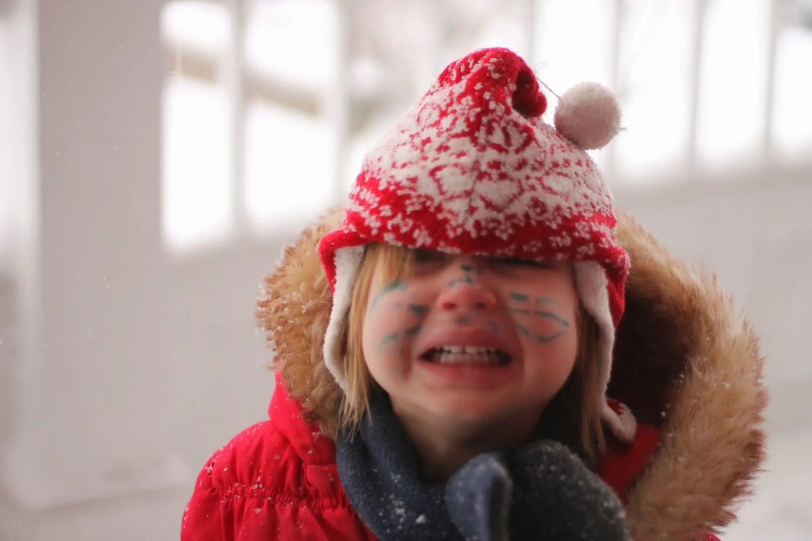 A most cheerful snow bunny (or should I say kitty-kat?)