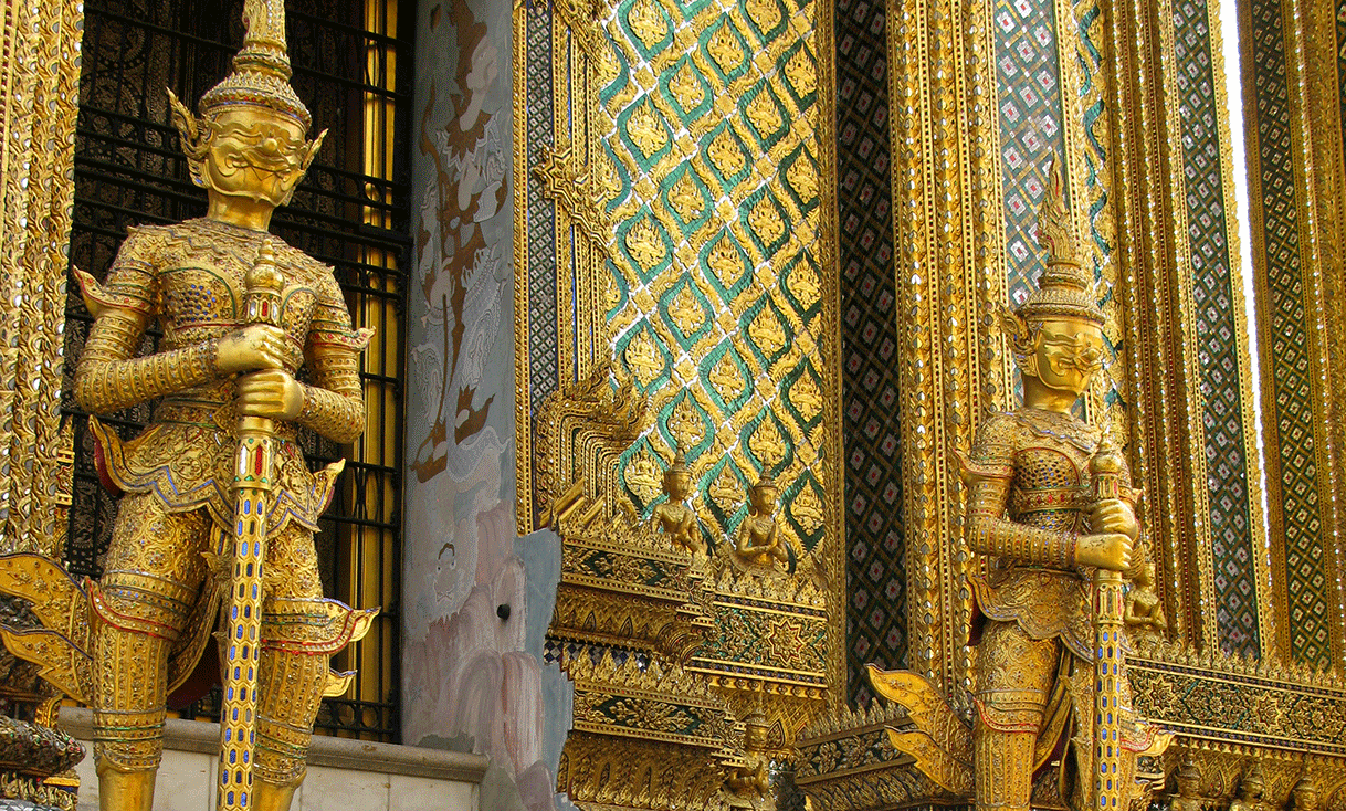 AK-Taylor-Safari-Thailand-Bangkok-Grand-Palace5.gif