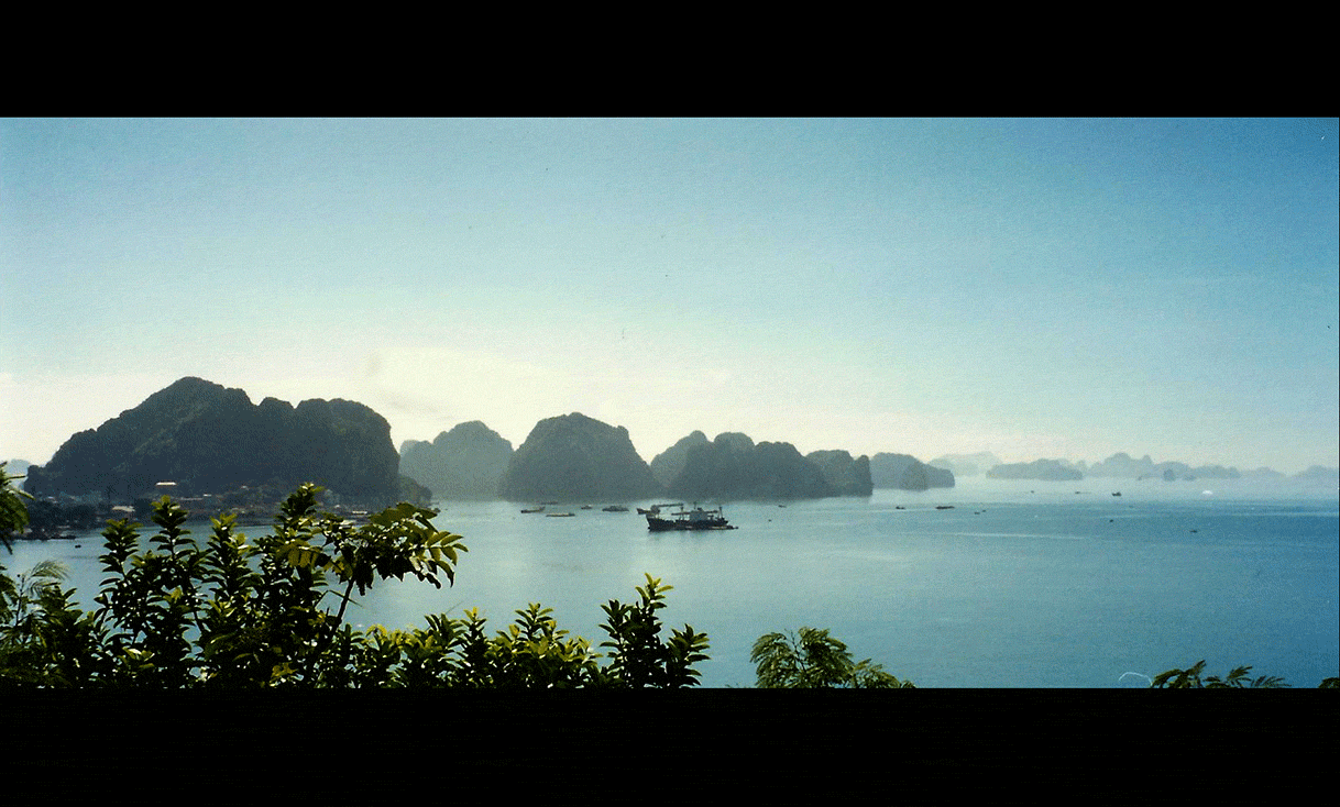 AK-Taylor-Travel-Vietnam-Halong-Bay.gif