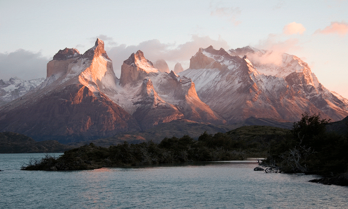 AK-Taylor-Chile-Torres-del-Paine-National-Park-Sunrise-in-Patagonia.gif