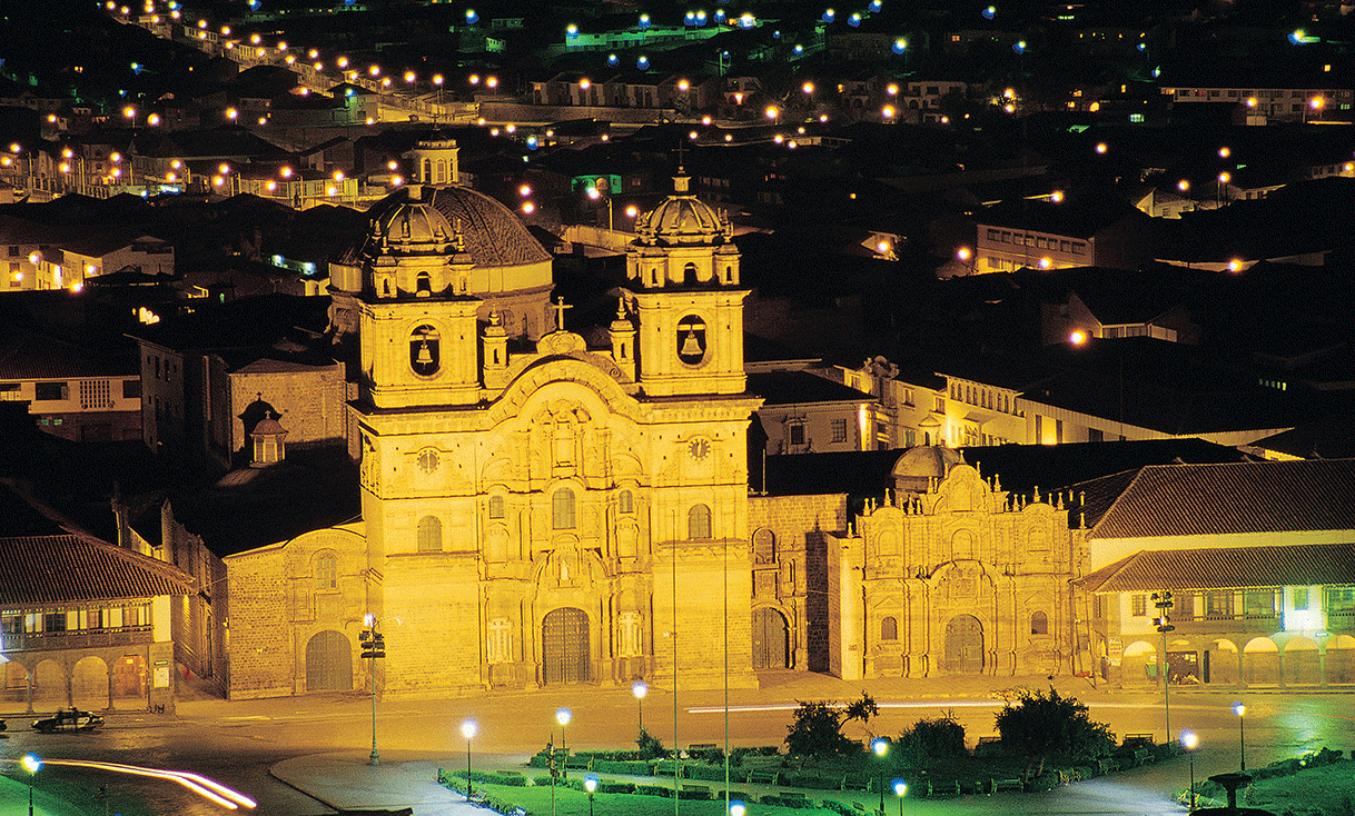 AK-Taylor-Chile-Cusco-Plaza-de-Armas-La-Compania-de-Jesus.gif