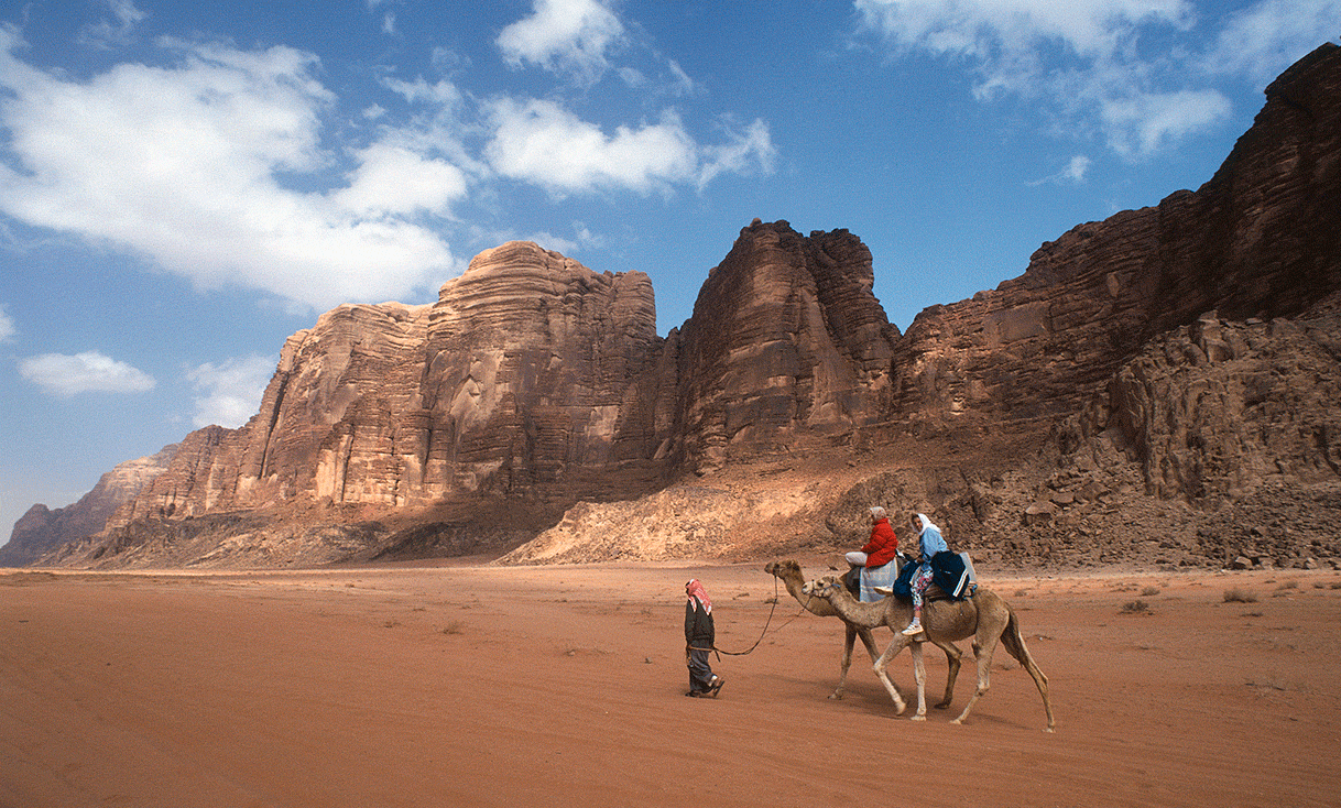 AK-Taylor-Travel-Jordan-Camels-Wadi-Rum2.gif