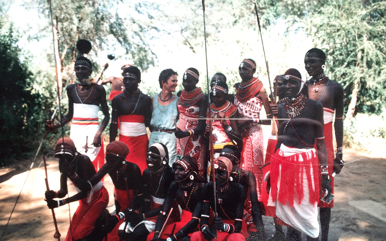 AK-Taylor-Safari-Travel-Kenya-Anne-Masaai-Tribe.gif