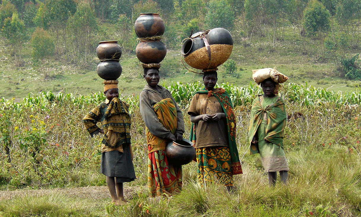 AK-Taylor-Rwanda-Batwa_women_in_Burundi.gif