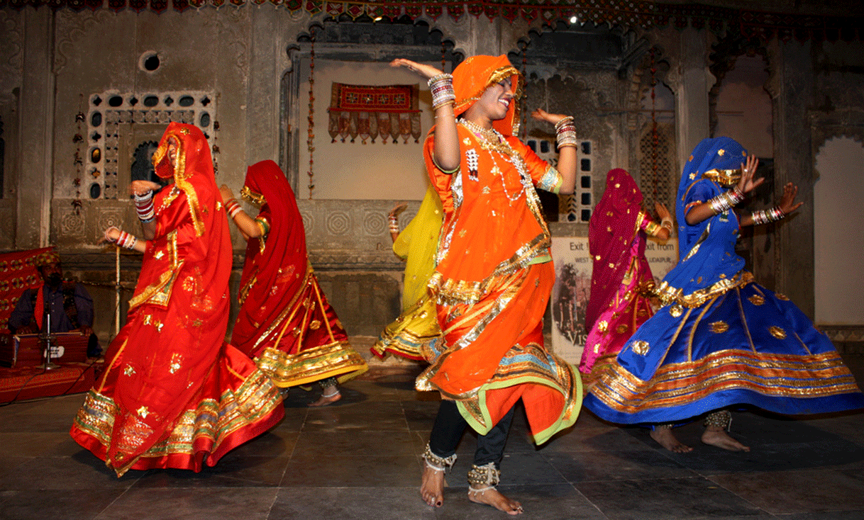 ak-taylor-travel-india-udaipur-dancers.gif