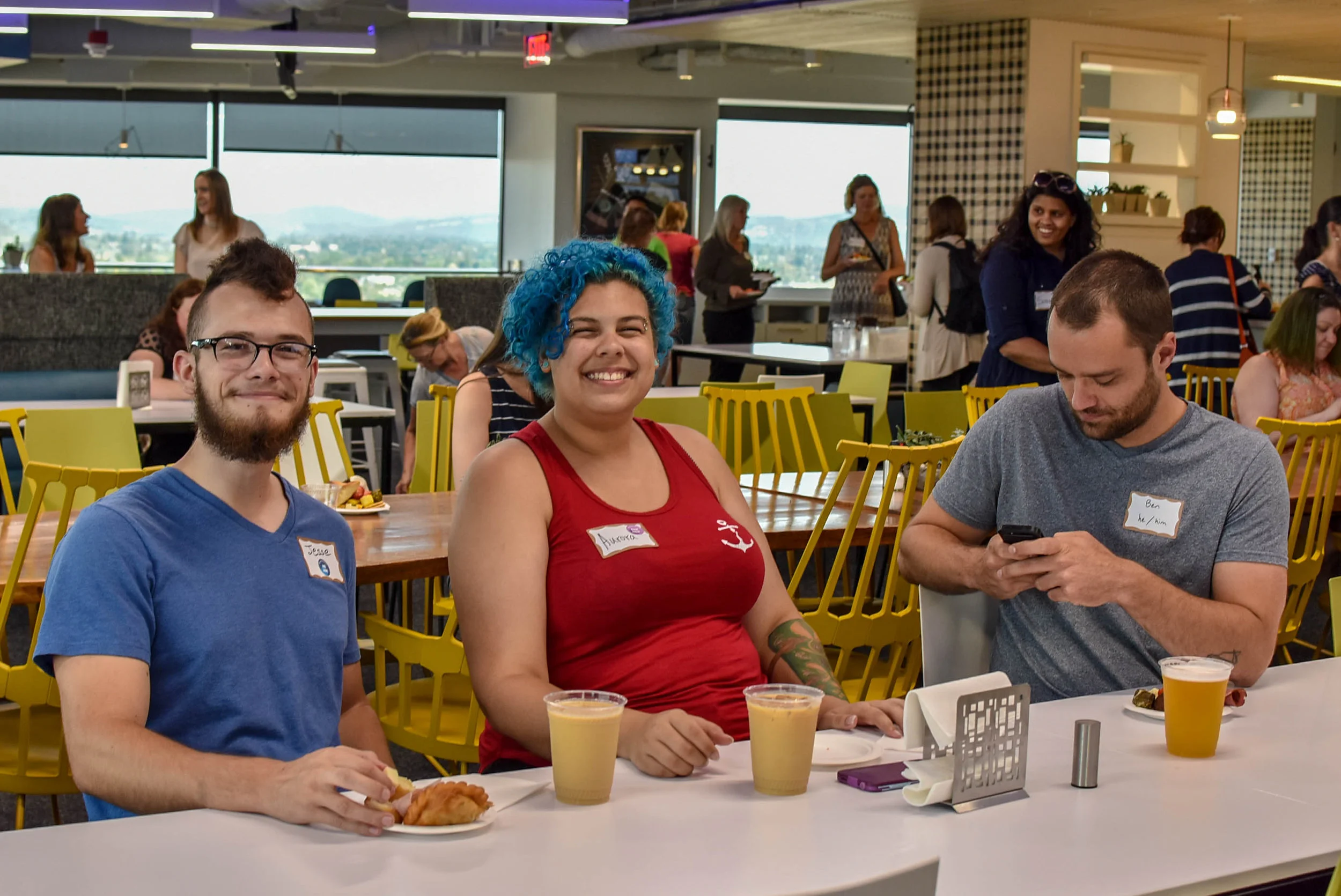 PDXWIT | How to Navigate the Tech Field @ New Relic | 08-06-18 | Attendees mingle