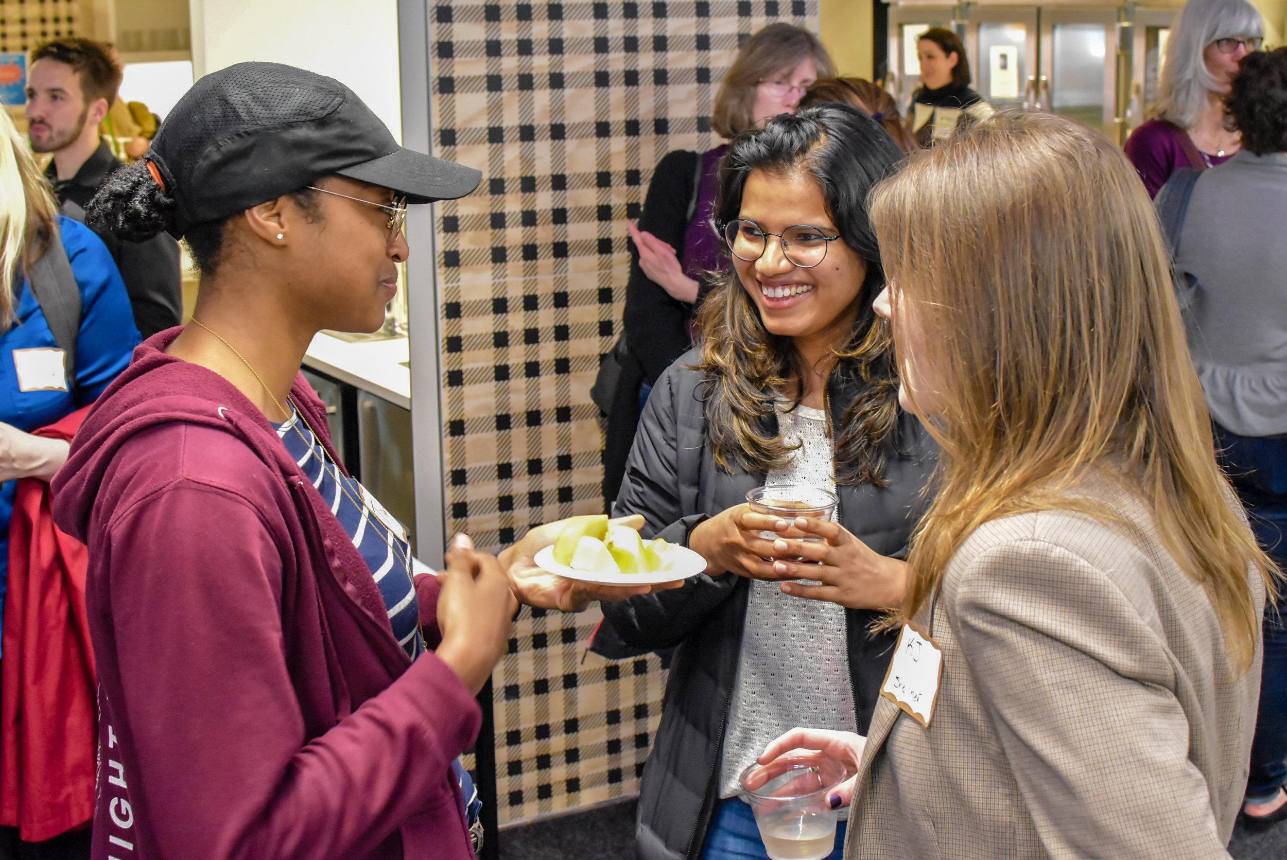 PDXWIT April Happy Hour @ New Relic, 4/16/19, Attendees mingle