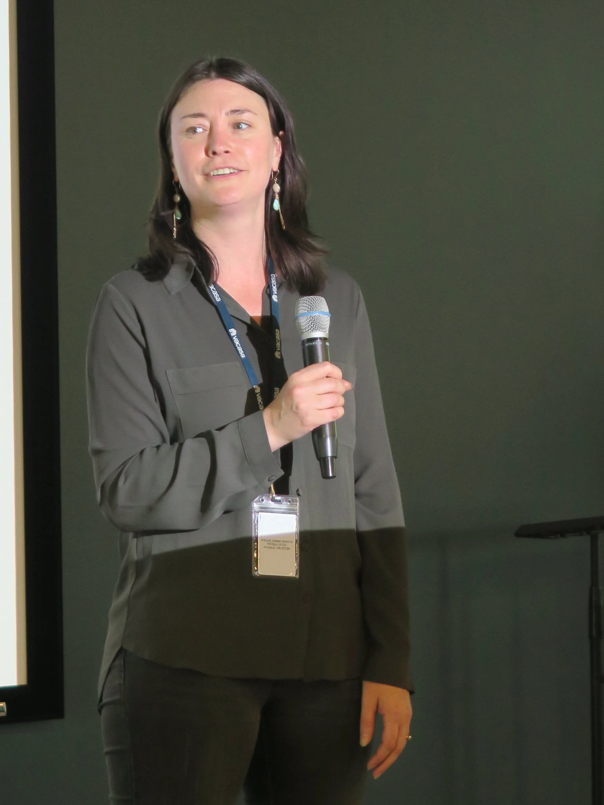 PDXWIT-May-Happy-Hour-Vacasa_2019-05-21_Aurora Moore.jpg