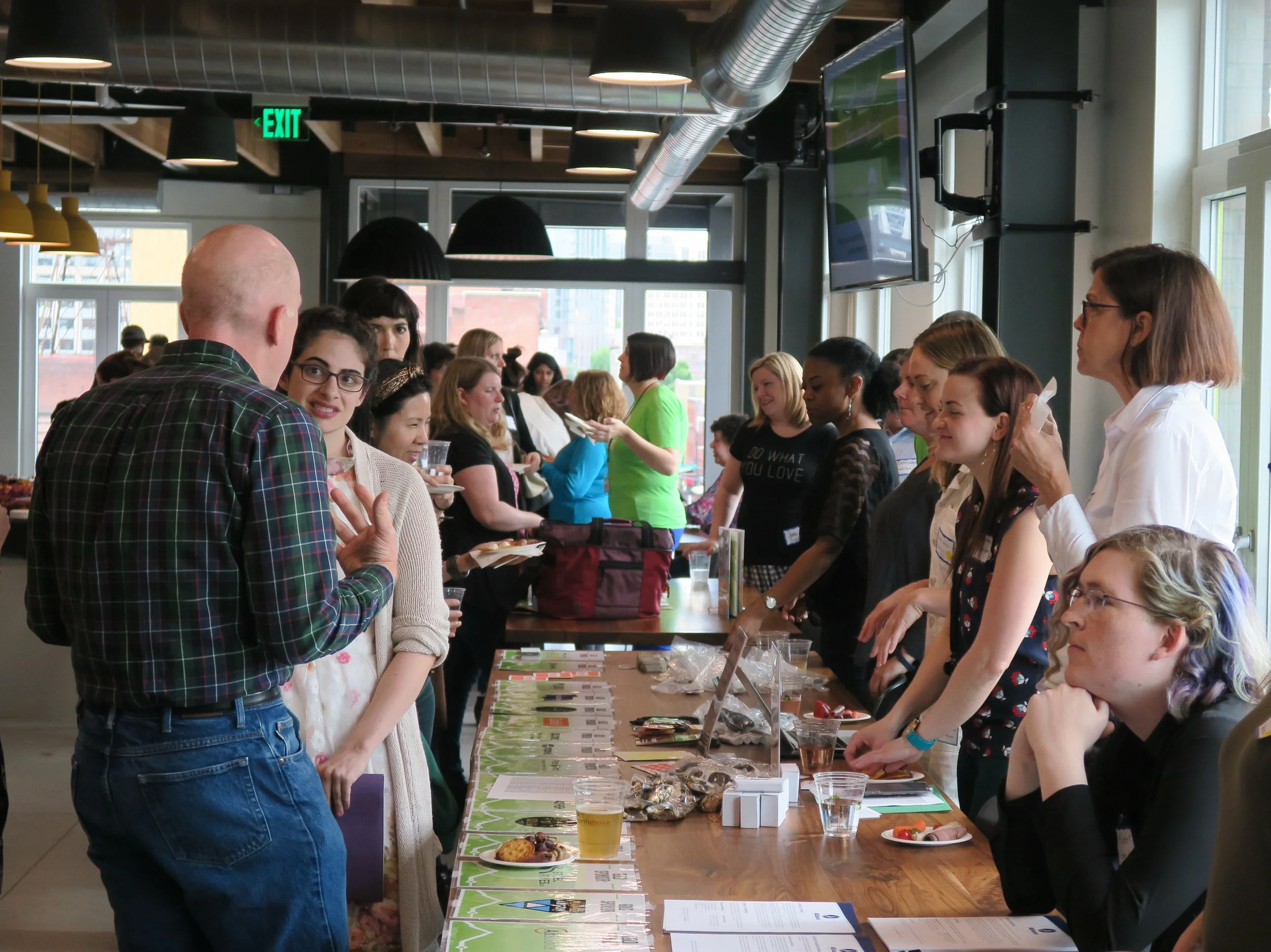 PDXWIT-May-Happy-Hour-Vacasa_2019-05-21_sponsors-and-candidates.jpg