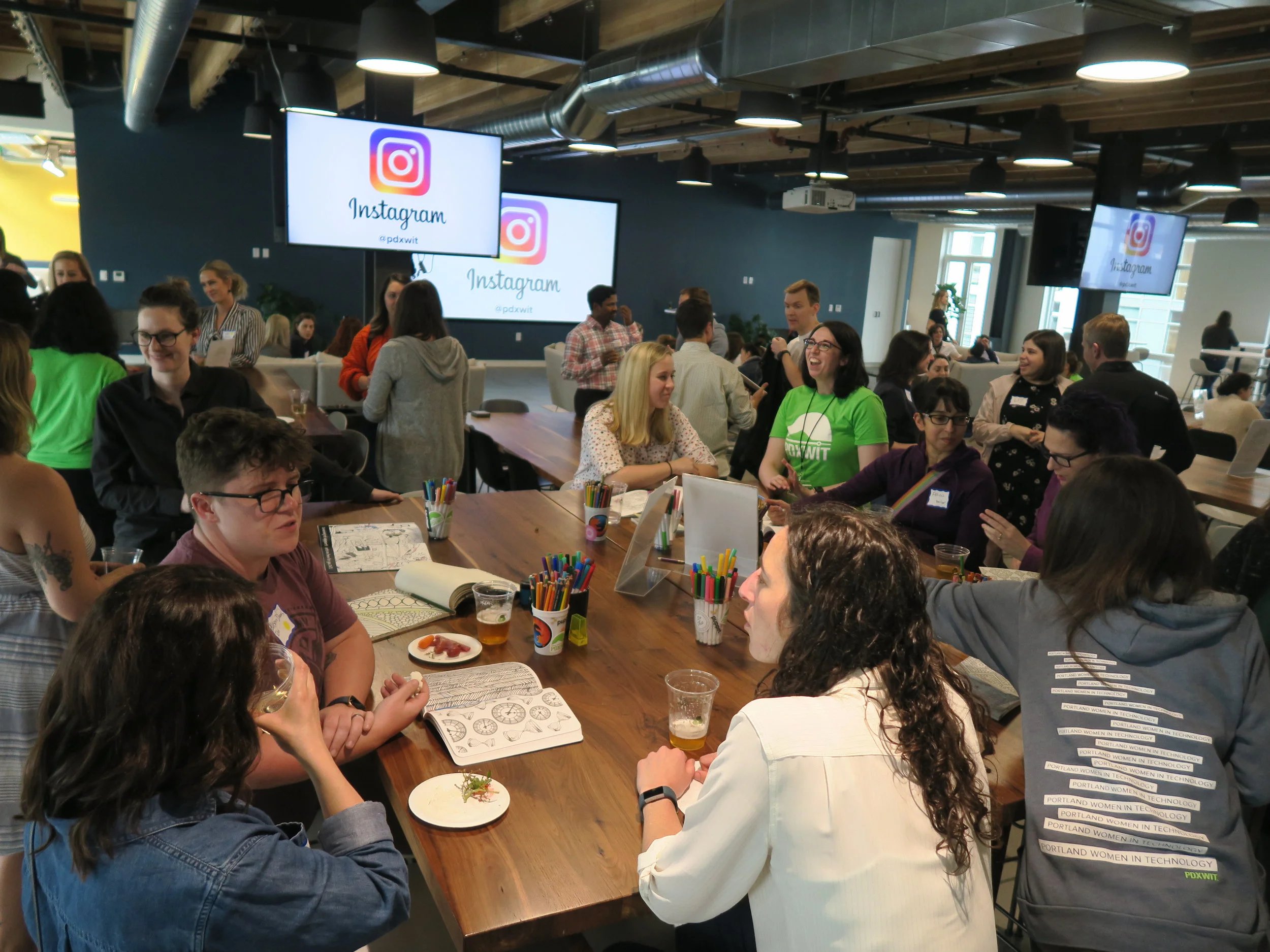 PDXWIT-May-Happy-Hour-Vacasa_2019-05-21.jpg