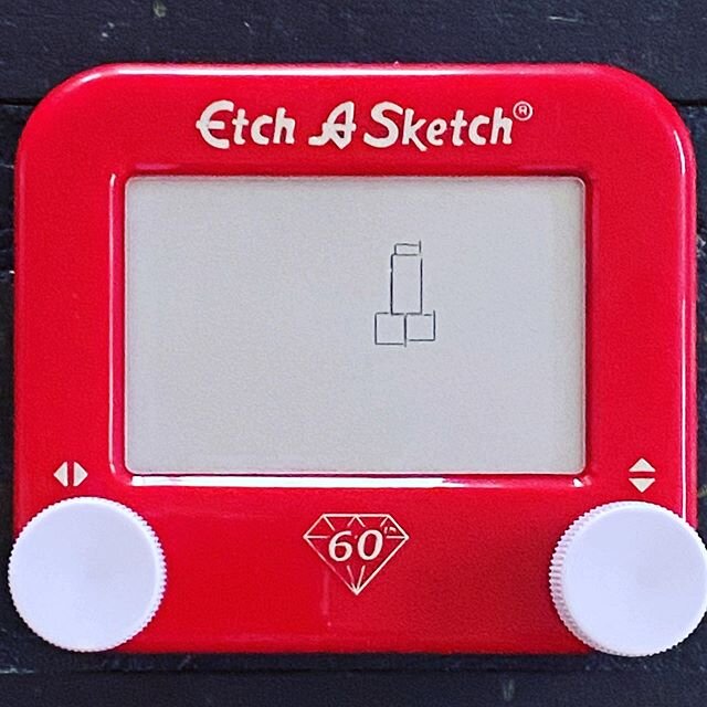 18 yr old + Etch A Sketch = 🙄

I take full responsibility for the parenting. Or lack thereof.
.
.
.
#etchasketch 
#art 
#teenager 
#proparenting 
#minime 
#🙄