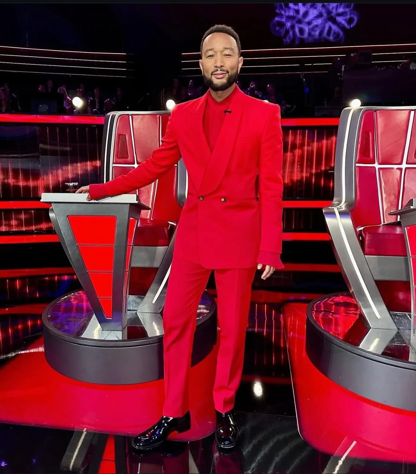 @johnlegend A perfect look to start The Voice Lives Shows. A great looking night &amp; the music was 💯 ❤️

Skin @darcygilmore 
Style @davethomasstyle 

#johnlegend #thevoice #mensfashion #mensgrooming #mensskincare