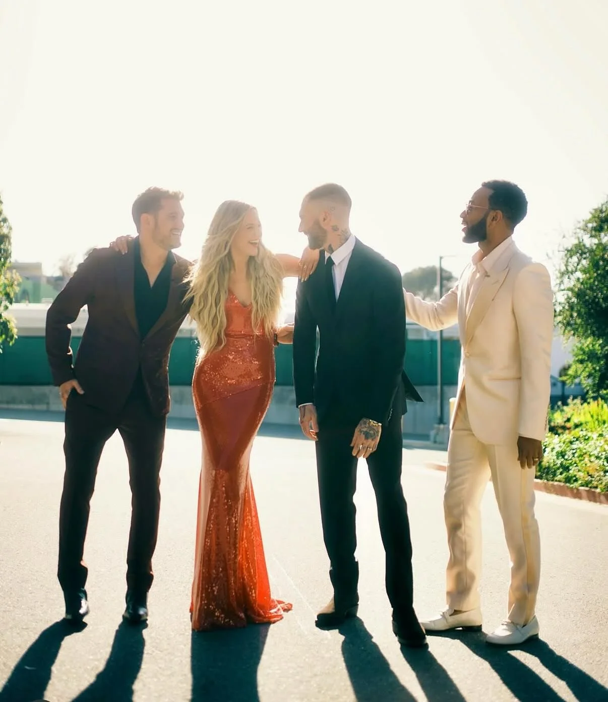 The swipe tho 🔥 Had the wonderful life experience working with The Guys. So grateful for John &amp; Adam for having a fun &amp; musical shared experience. ✨💗. Love my work life 

#TeamLegend
Skin @darcygilmore x @loved01skin 
Style @davethomasstyle