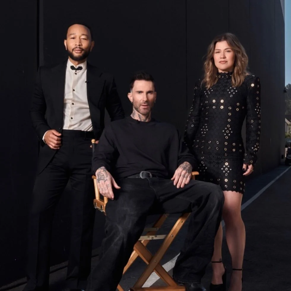 Seriously Talented Voice Coaches S29
@johnlegend * @adamlevine GROOMING @darcygilmore 
@kellyclarkson MAKEUP @gloglomakeup 

#makeupartist #kellyclarkson #johnlegend #adamlevine