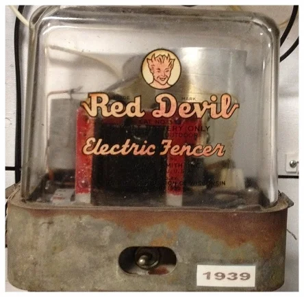 Red Devil Electric Fencer