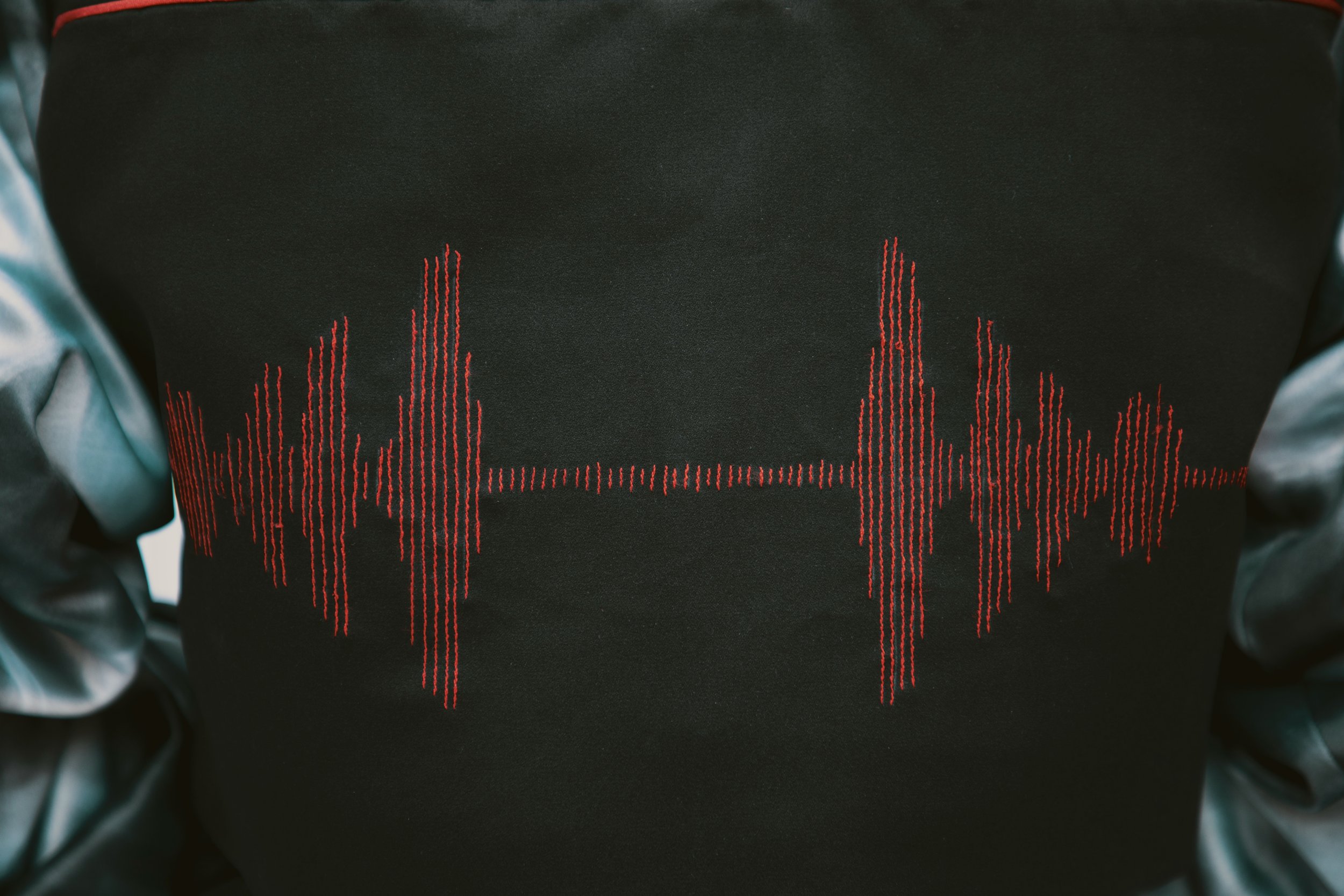 Vívere: To live through, subsist on, or endure 