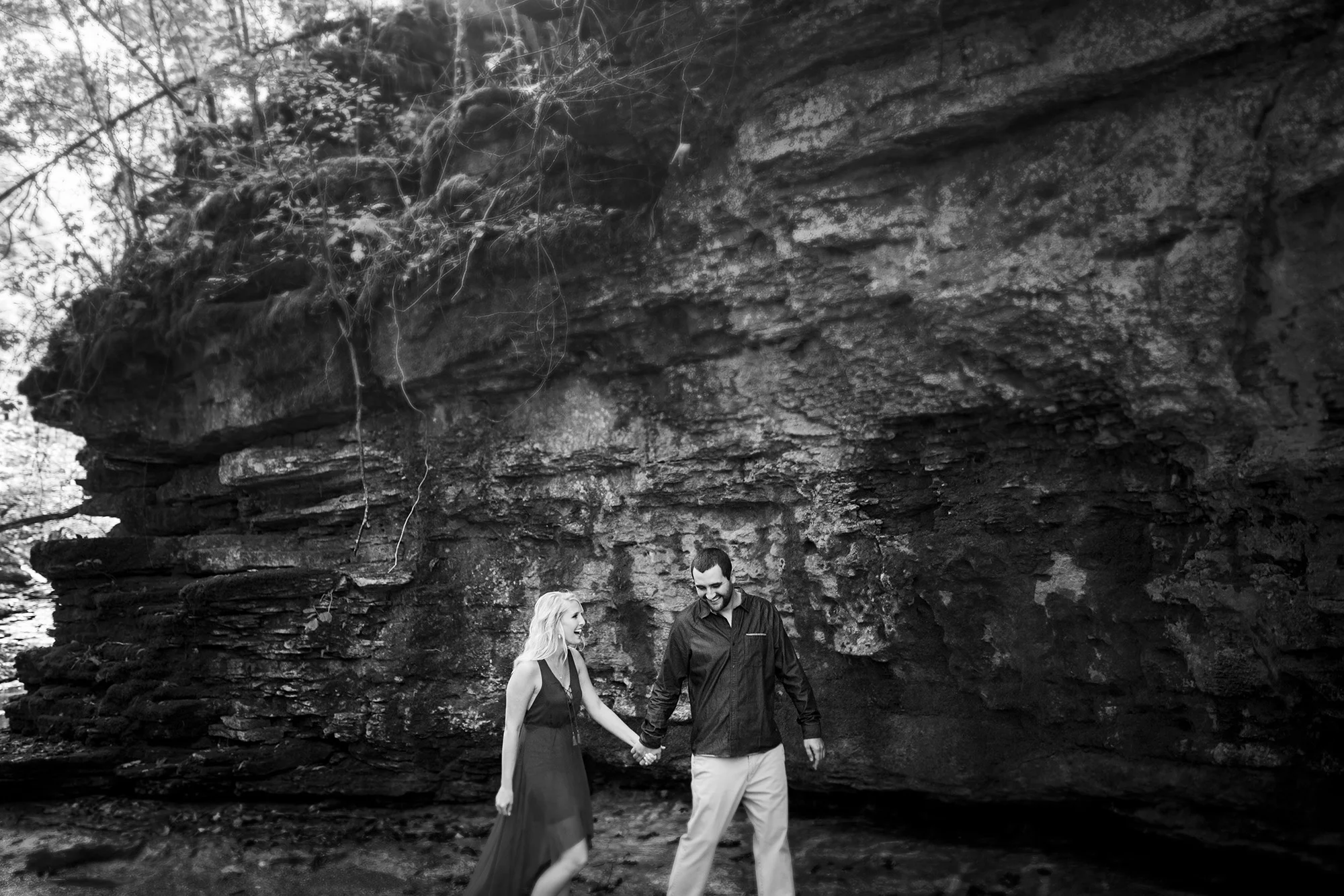 Seriously_Sabrina_Photography_Lexington_Kentucky_Creek_Engagement_AB026.jpg